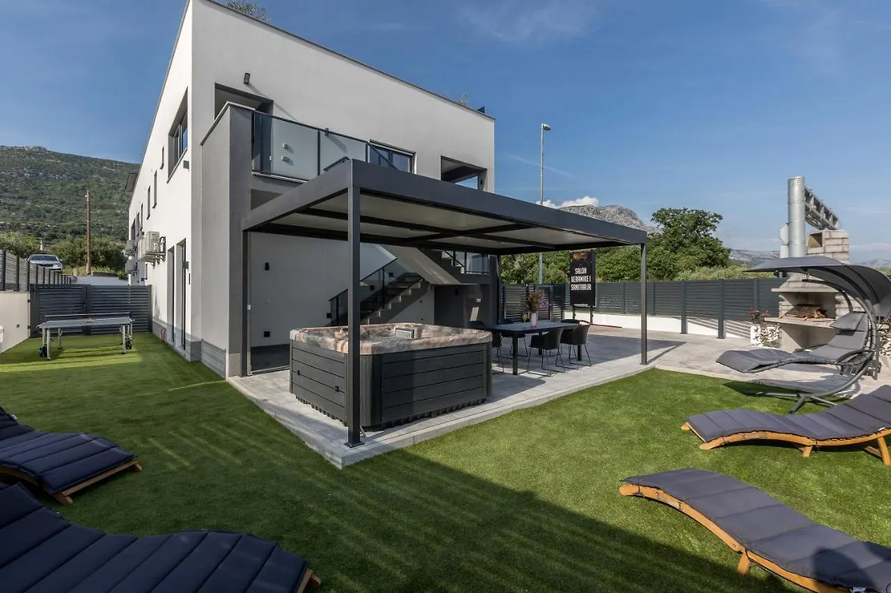 Luxury Apartments Katarina Kastela 0*,