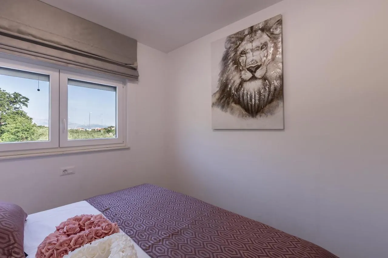 Luxury Apartments Katarina Kastela 0*,