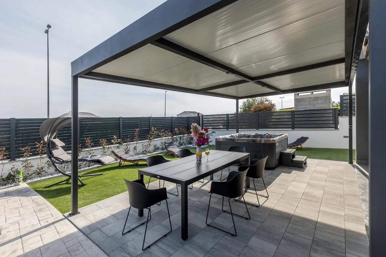 Luxury Apartments Katarina Kastela 0*,